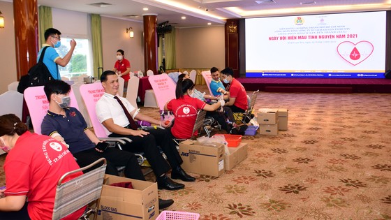 Khách sạn Rex hưởng ứng tham gia Chương trình hiến máu tình nguyện của Tổng Công ty Saigontourist ảnh 1