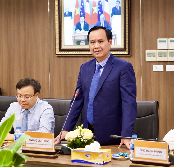 Quảng Trị trao quyết định chủ trương đầu tư dự án Trung tâm điện khí LNG Hải Lăng trị giá 2,3 tỷ USD ảnh 3