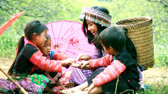 Xây dựng giá trị văn hóa và con người Việt Nam - Bài 1: Chỉ mành treo chuông ảnh 1