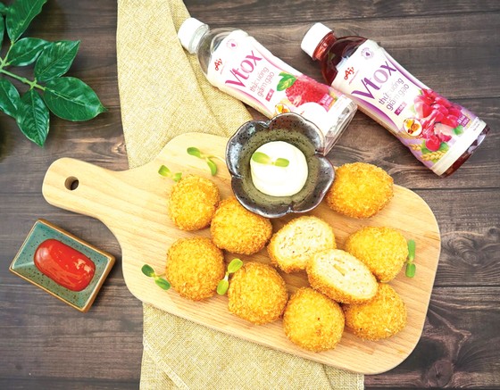 Ajinomoto Việt Nam 'trình làng' thức uống giấm gạo Vtox vị trái cây và mật ong ảnh 1