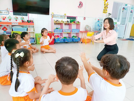 Giáo viên mầm non: Hạnh phúc vì được cho đi…