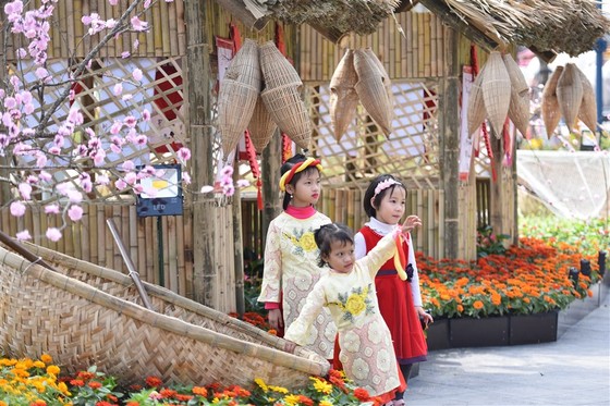 Phát cuồng với những góc check-in tại Lễ hội hoa xuân Sun World HaLong Complex ảnh 6