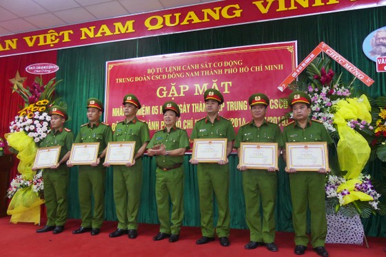Kỷ niệm 5 năm thành lập Trung đoàn Cảnh sát cơ động Đông Nam TPHCM ảnh 1