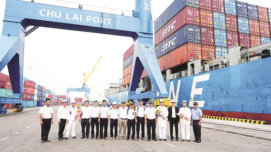 Cảng Chu Lai đón tàu container tải trọng lớn nhất từ trước đến nay ảnh 1