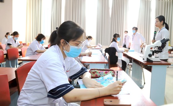 Lợi thế tiếng Anh khi xét tuyển đại học ảnh 1