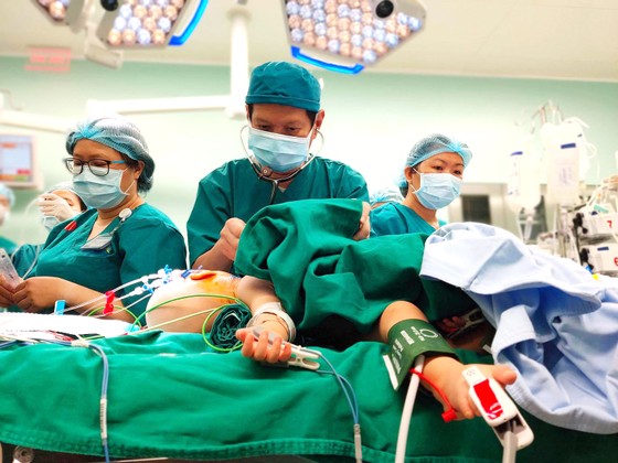 Dấu ấn y tế Việt Nam qua những ca đại phẫu - Bài 3: Điều kỳ diệu của sự sống ảnh 1