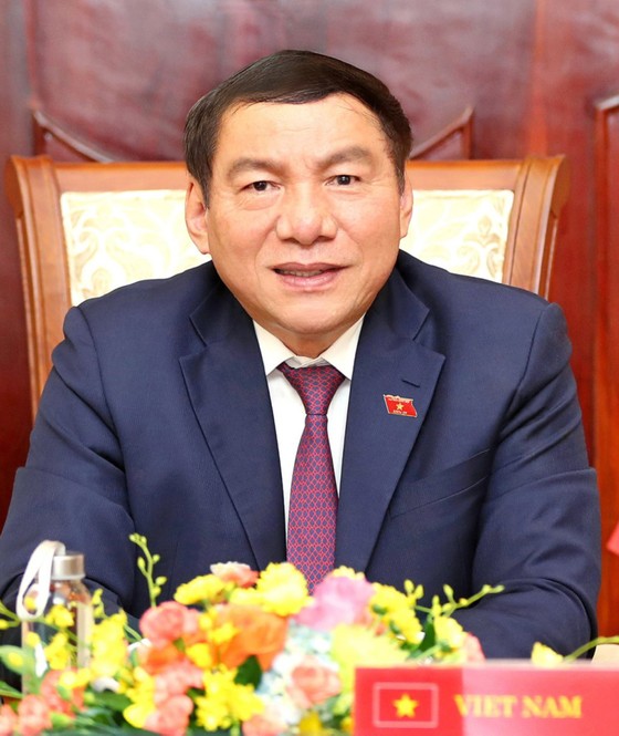 Bộ trưởng Bộ VH-TT-DL Nguyễn Văn Hùng: Khẳng định vị thế của văn hóa trong kinh tế và chính trị ảnh 1