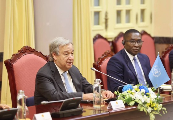 Chủ tịch nước Nguyễn Xuân Phúc hội đàm với Tổng Thư ký Liên hiệp quốc António Guterres  ảnh 5