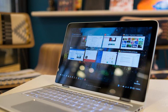 Windows 10 có thể điều tiết ứng dụng nền giúp tiết kiệm pin laptop ảnh 1