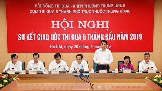 Chủ tịch UBND thành phố Hà Nội Nguyễn Đức Chung phát biểu khai mạc hội nghị
