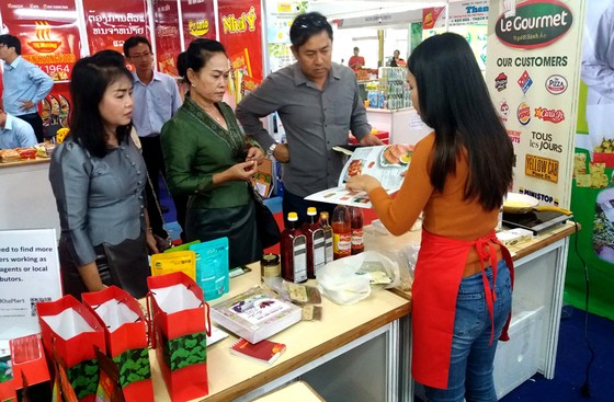 Hàng Việt vào thị trường Lào ảnh 1