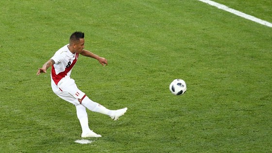Peru - Đan Mạch 0-1, Lính chì lạnh lùng ghi điểm ảnh 4