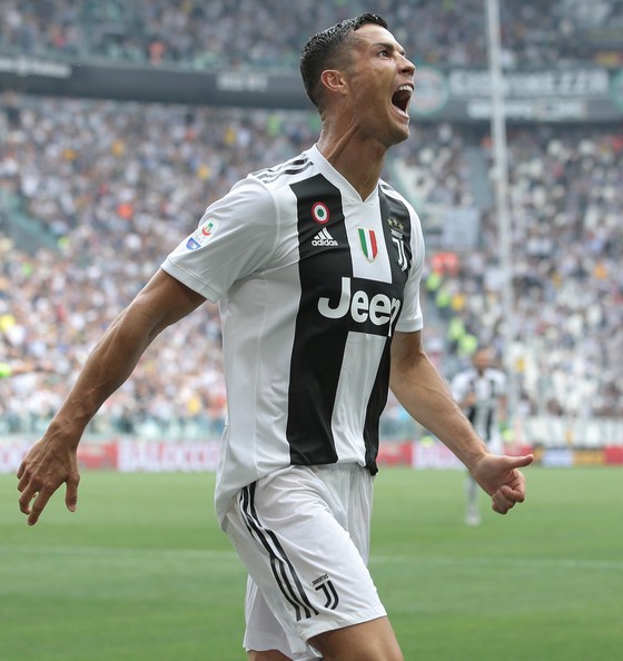 Cristiano Ronaldo ghi cú đúp giúp Juventus đánh bại Sassuolo ảnh 4