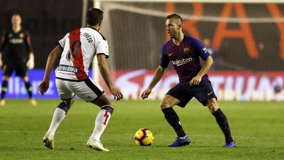 Bão chấn thương ở Barca: Luis Suarez và thủ thành Cillessen vắng mặt 2 tuần ảnh 1
