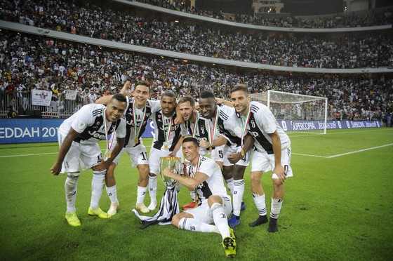 Ronaldo quyết thắng mọi giải cùng Juventus