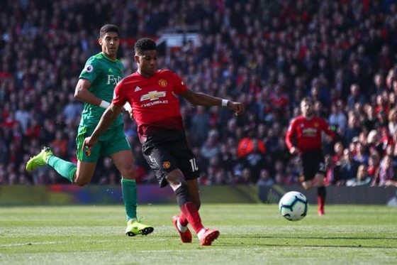 Man United - Watford 2-1, Rashford và Martial giúp Quỷ đỏ vào tốp 4 ảnh 5