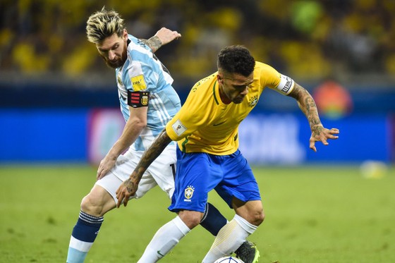 Lịch thi đấu bóng đá Copa America: Brazil biết cách làm Messi phải chơi chậm lại