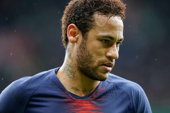 Neymar có thể du hành đến Barcelona trong 2 tuần tới.