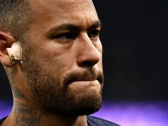 Neymar bị PSG đóng băng, chờ bán tháo sang Real Madrid