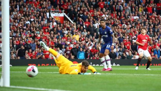 Man United - Chelsea 4-0: Rashford, Martial, James tỏa sáng, Quỷ đỏ vùi dập The Blue ảnh 13