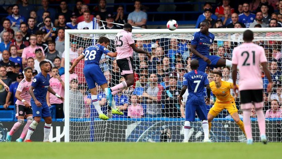 Chelsea - Leicester City 1-1, Mount mở tài khoản, Lampard có điểm đầu tiên ảnh 9