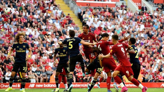 Liverpool - Arsenal 3-1: Salah ghi cú đúp, nhấn chìm Pháo thủ ảnh 8