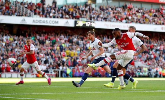 Arsenal - Tottenham 2-2 Lacazette và Aubameyang giúp Pháo thủ lội ngược dòng. ảnh 6