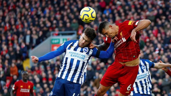 Liverpool - Brighton 2-0: Sát thủ Van Dijk giúp Liverpool bứt xa Man City 11 điểm ảnh 7