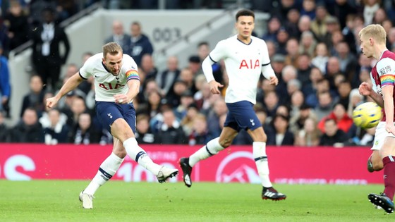 Tottenham - Burnley 5-0: Harry Kane ghi cú đúp, Son lập siêu phẩm ảnh 3