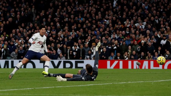 Tottenham - Burnley 5-0: Harry Kane ghi cú đúp, Son lập siêu phẩm ảnh 5