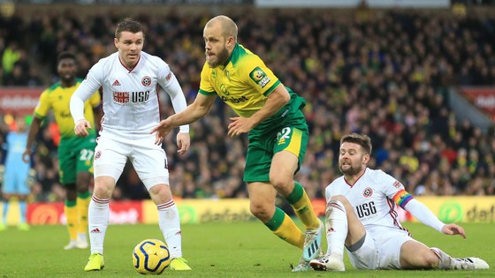Leicester City thắng trận thứ 8, bám theo Liverpool ảnh 2
