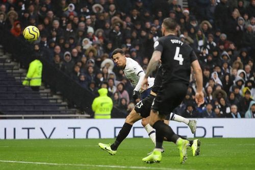 Tottenham - Brighton 2-1: Harry Kane và Dele Alli giúp Gà trống thắng ngược  ảnh 11