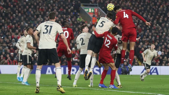 Liverpool - Man United 2-0: Van Dijk, Salah nhấn chìm Quỷ đỏ ảnh 3