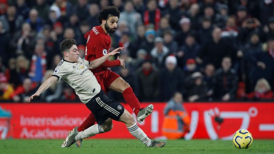 Liverpool - Man United 2-0: Van Dijk, Salah nhấn chìm Quỷ đỏ ảnh 7