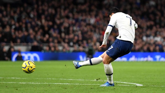 Tottenham - Man City 2-0: Jose Mourinho thắng Guardiola khi Bergwijn tỏa sáng ảnh 11