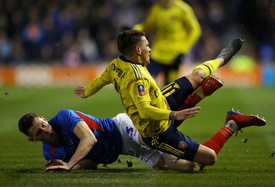 Arsenal lại xui: Lucas Torreira vỡ mắt cá, có thể nghỉ đến hết mùa ảnh 1