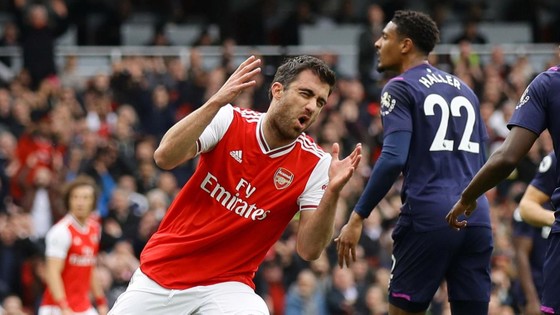 Arsenal - West Ham 1-0: Lacazette lập công đưa Pháo thủ lên thứ 9 ảnh 4