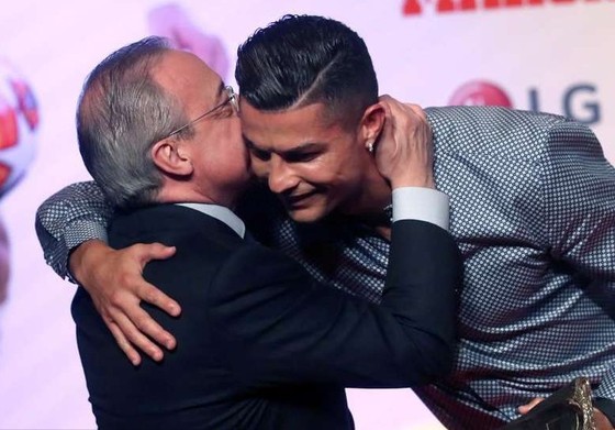 Chủ tịch Florentino Perez và Ronaldo
