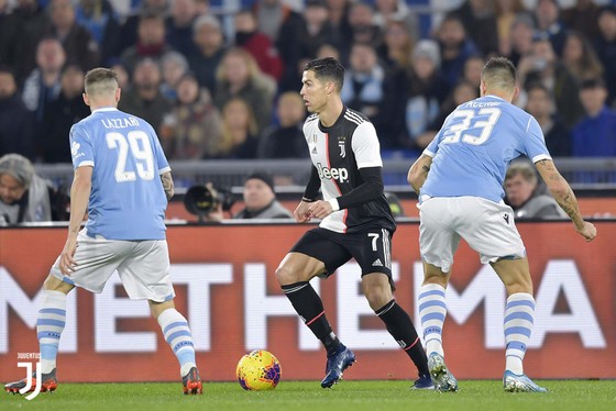 Ronaldo có cơ hội ghi bàn trước hàng thủ sa sút của Lazio