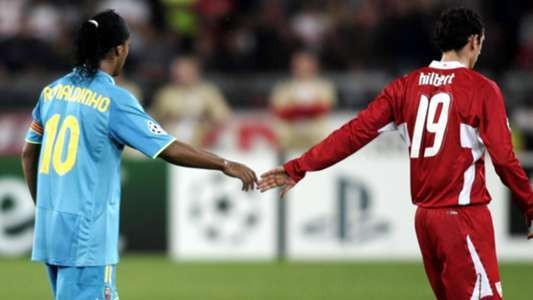 Nếu Neymar trị giá 200 triệu bảng, thì Ronaldinho và Ronaldo sẽ là vô giá ảnh 1