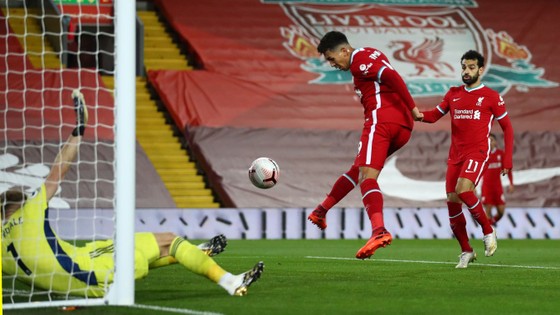 Bàn thắng gỡ hòa cu3as Roberto Firmino (Liverpool) trước Sheffield