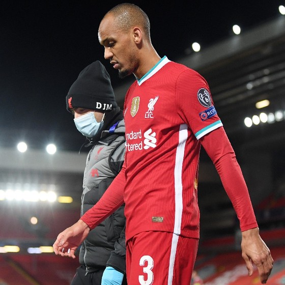 Liverpool lóe lên hy vọng trong cơn khủng hoảng chấn thương: Trung vệ Fabinho chỉ vắng mặt 3 trận ảnh 1