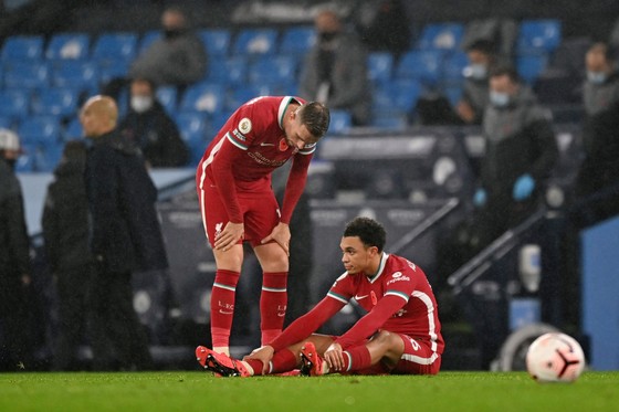 Mất thêm Salah và Alexander-Arnold, Liverpool tan nát đội hình khi vắng 7 ngôi sao ảnh 3