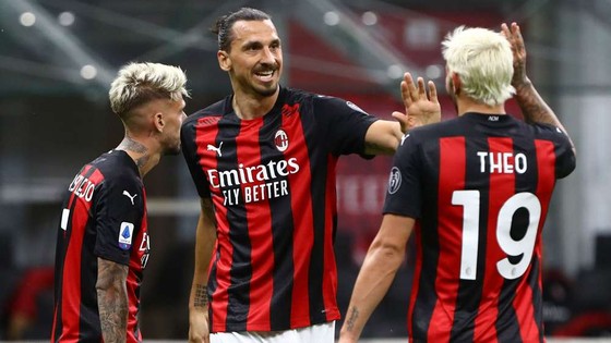 Ibrahimovic đang dẫn dắt Milan tới danh hiệu mùa này