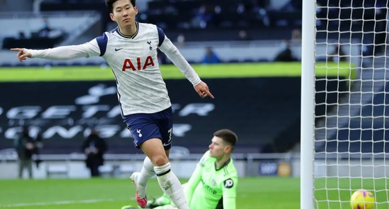 Đè bẹp Leeds, Harry Kane và Son Heung-min đưa Tottenham lên hạng 3 ảnh 1