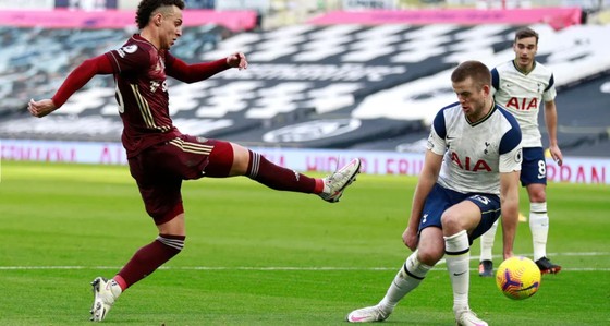 Đè bẹp Leeds, Harry Kane và Son Heung-min đưa Tottenham lên hạng 3 ảnh 3