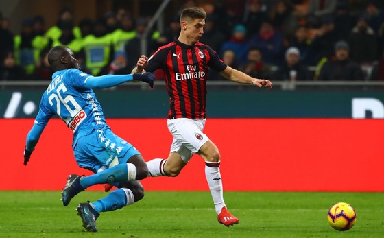 AC Milan sẽ vất vả trước Napoli
