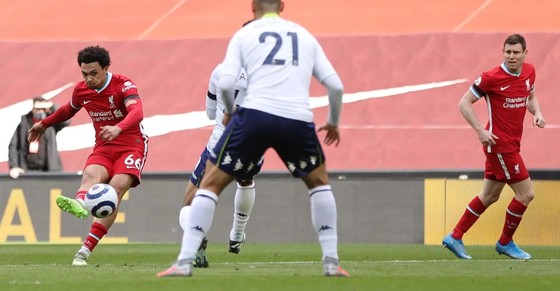 Salah và Trent tỏa sáng giúp Liverpool thắng ngược dòng Aston Villa ảnh 5