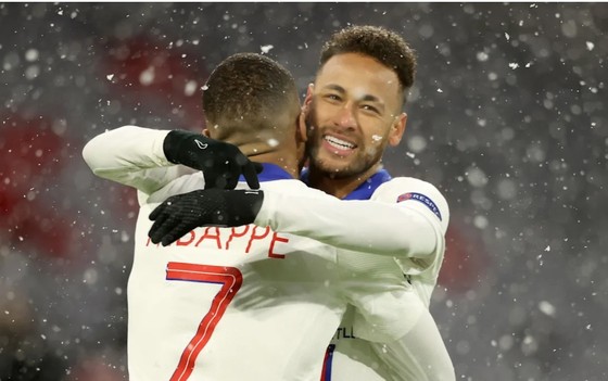 Pep Guardiola mất ngủ vì cặp song sát Neymar – Mbappe ảnh 1