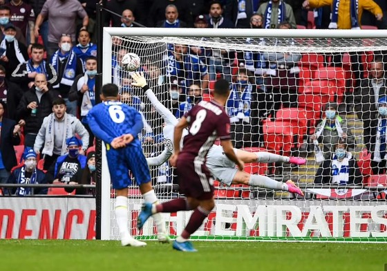 Tielemans nhấn chìm Chelsea, giúp Leicester City lần đầu thắng cúp FA ảnh 2